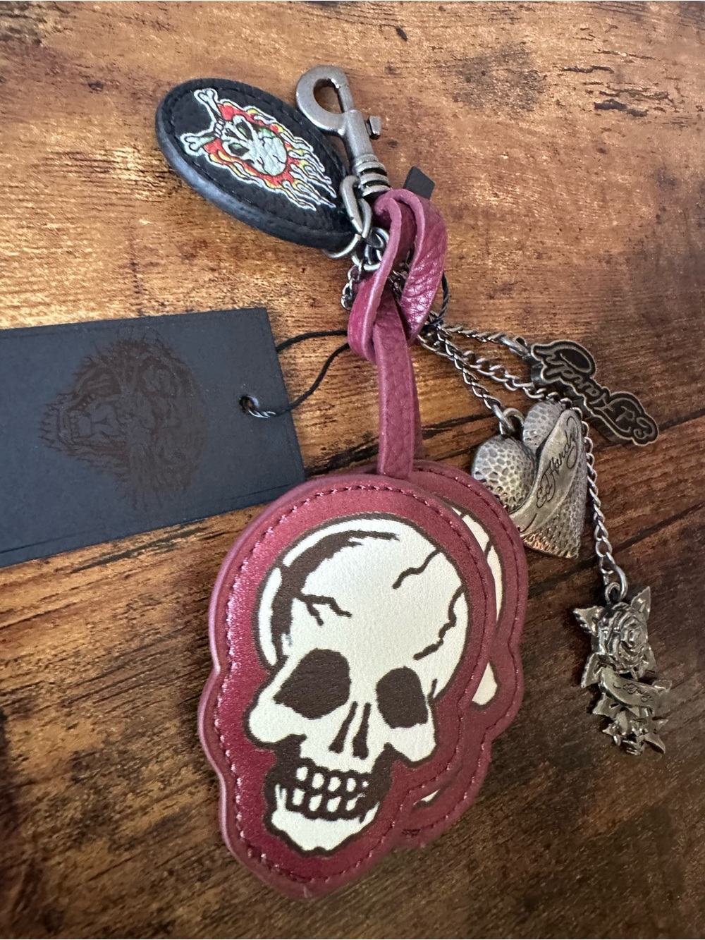 Ed Hardy Burgundy & White Skull Bag Charm Metal Logo Heart & Flower Charms NWT - Picture 5 of 5